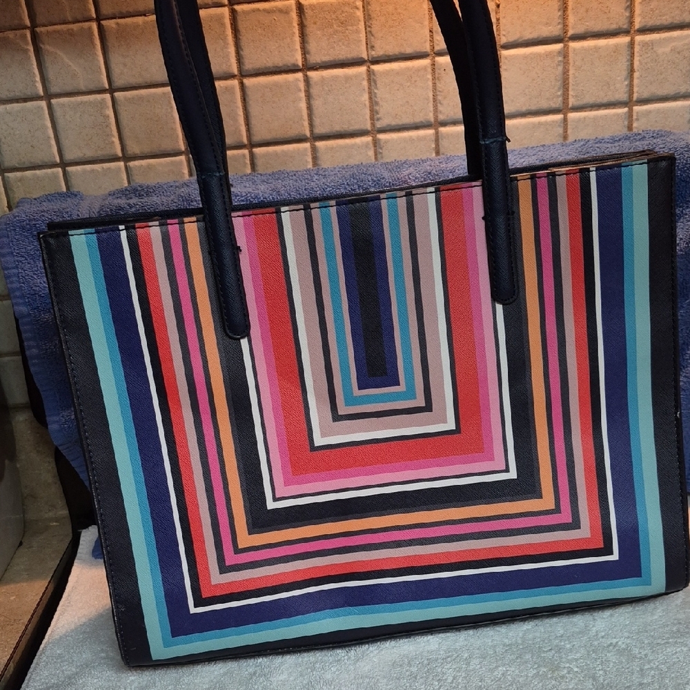 Trina Turk Geometric Designer Shoulder Bag - Picture 3 of 6